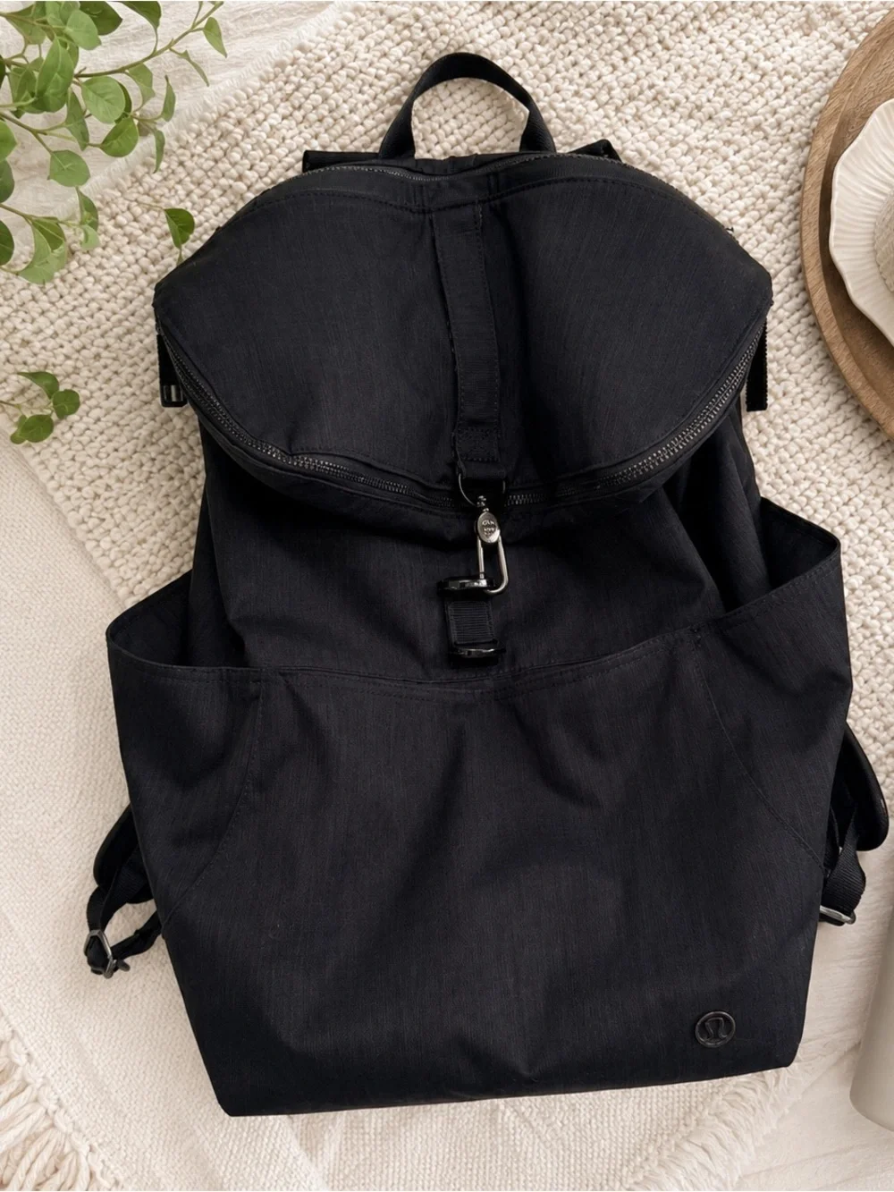 antoniotm best anti theft usb charging travel backpack AAA Corporate l Anti-Theft Classic Black Hello Kitty Mini Backpack making it lighter and Bellroy-Venture-Ready-Pack-26L-Black choice of painting style:3 pets only